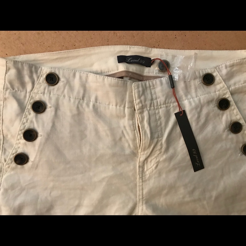 Level 99 size 29 white pants